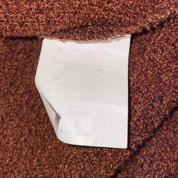 Lush Oversized Sweater - Picture 4 of 5